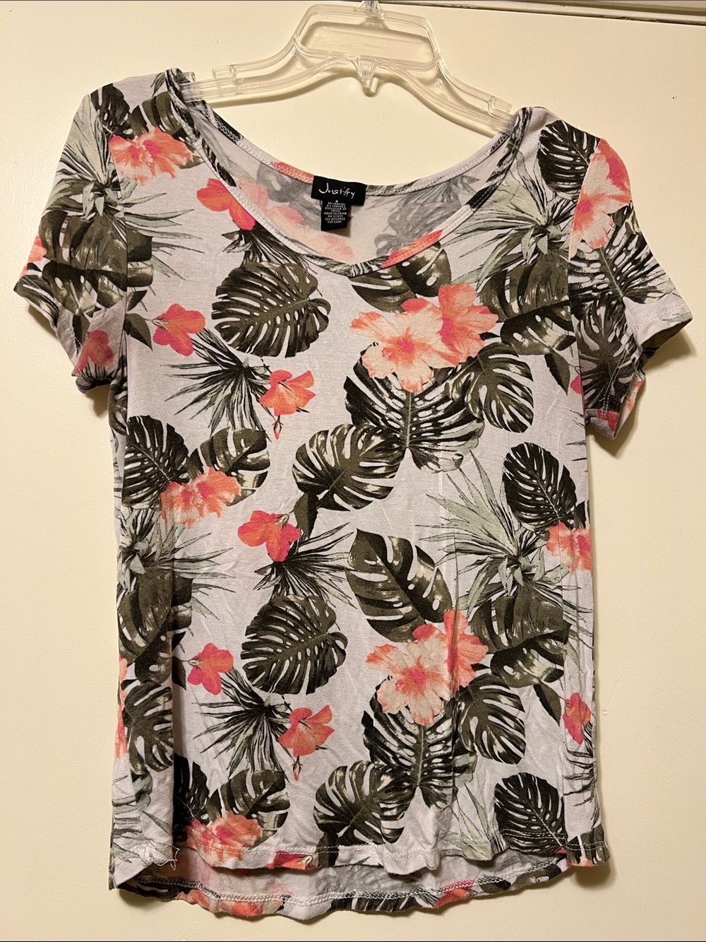 S Like New! Justify White Tropical Floral Tee - Pink & Green Print